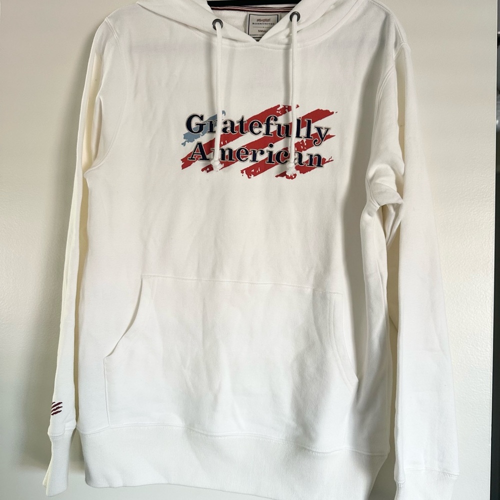 NWT 🇺🇸ROCKWELL Gratefully American White Hoodie Men’s Small